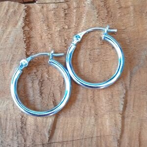 .5in. silver hoop earrings
